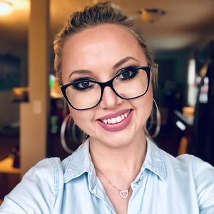 Meet your Posher, Urszula